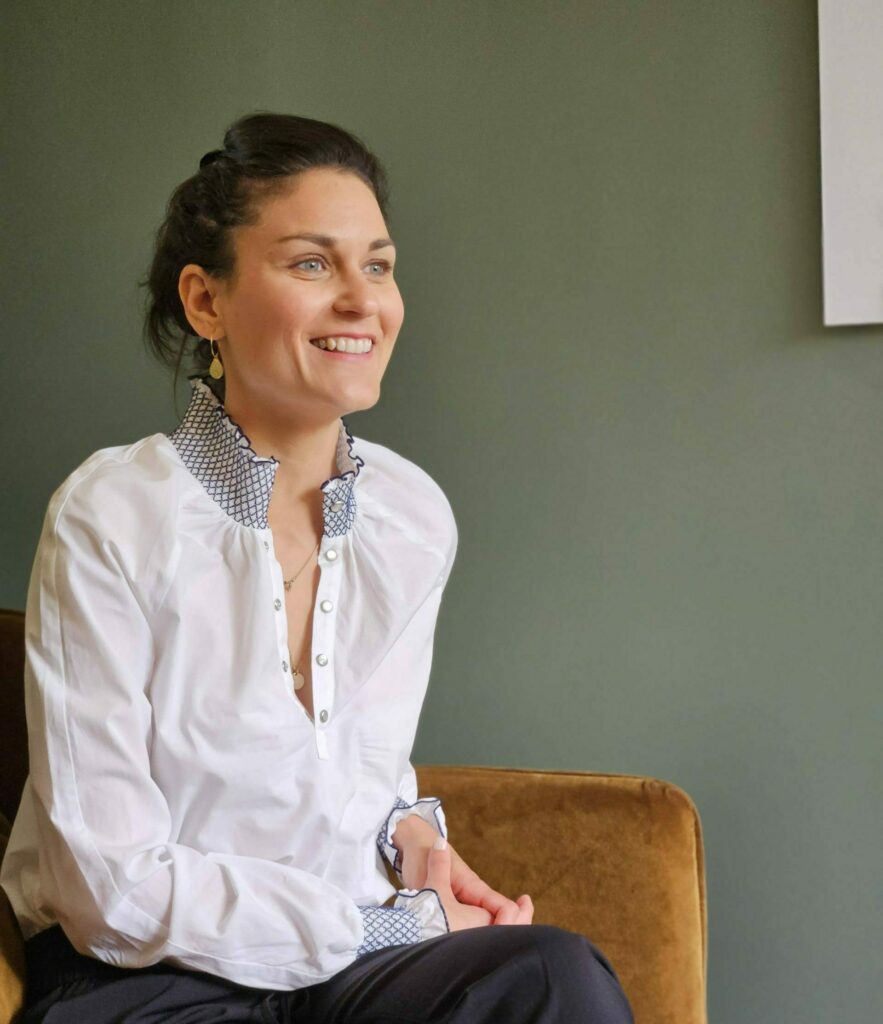 Chloé Sargis coach en développement personnel contact